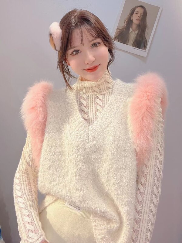 2023 Spring Korea Style Women Fashion Fox Fur Decoration Sleeveless Autumn Vest Sweater Spring Knitted Waistcoat Vest