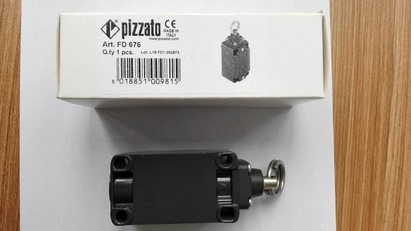 Interruptor de cuerda de tracción Pizzato original, nuevo, FD676