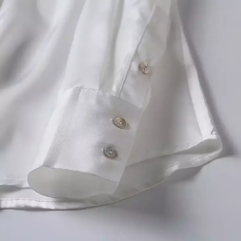 Blusa retrô de mangas compridas para mulheres, versão macia e fina, brincalhão casual, tops chiques, 2 cores, 2023