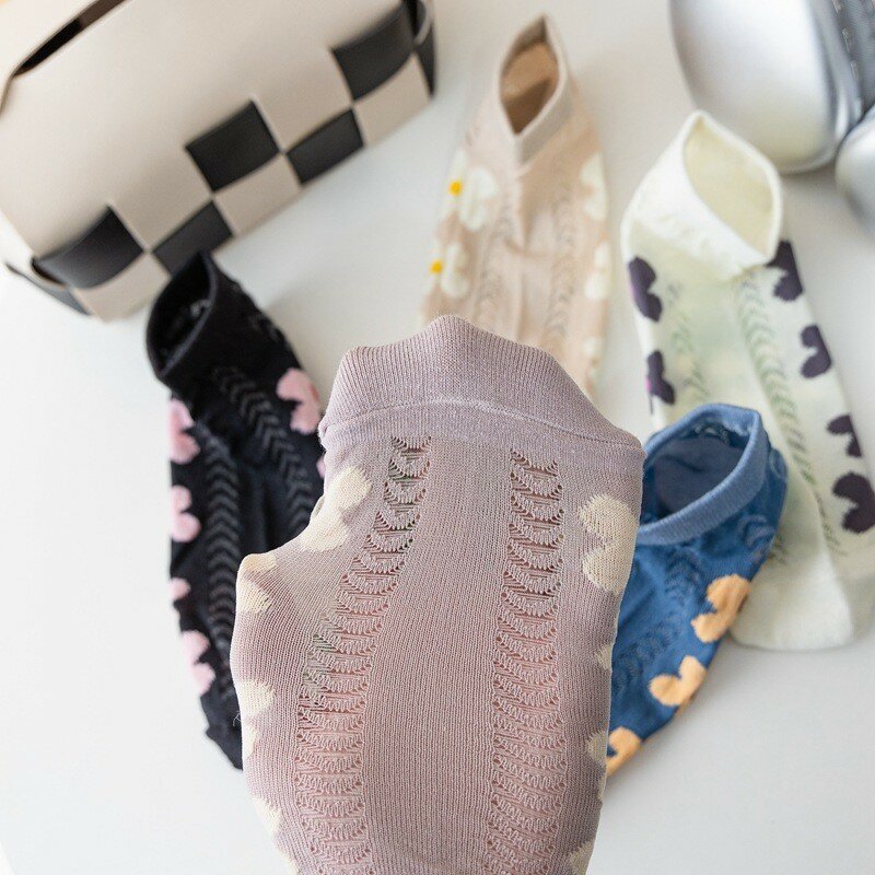 Women Cotton Socks New Spring Summer Embossed Flower Fish Bone Pattern Versatile Series Fashion Harajuku Ladies Boat Socks I133