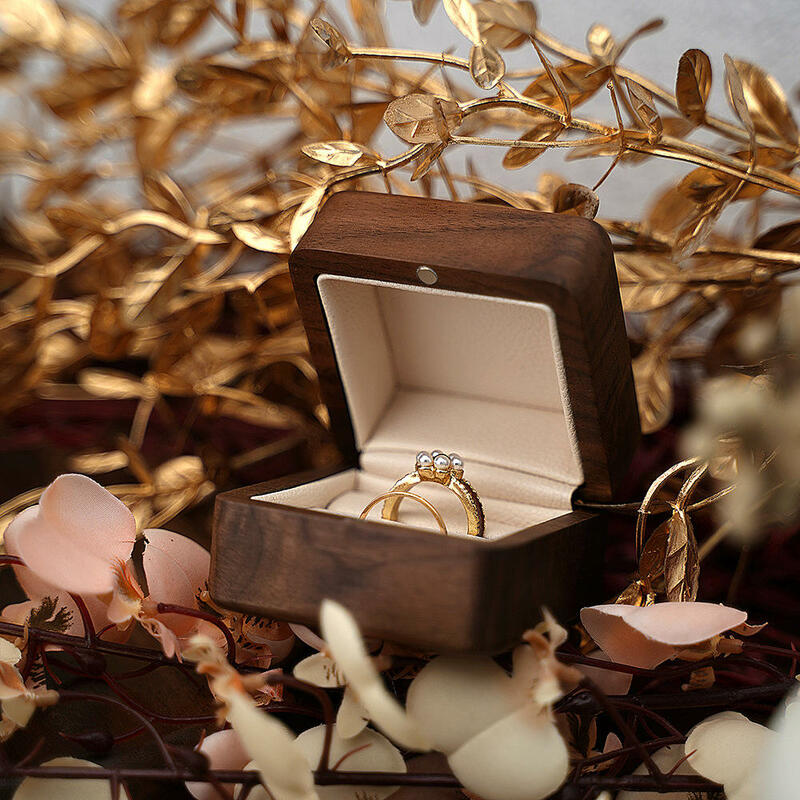 Kotak perhiasan kayu hitam cincin Walnut, kotak Display hadiah Organizer anting untuk Hari Valentine Hari Pernikahan