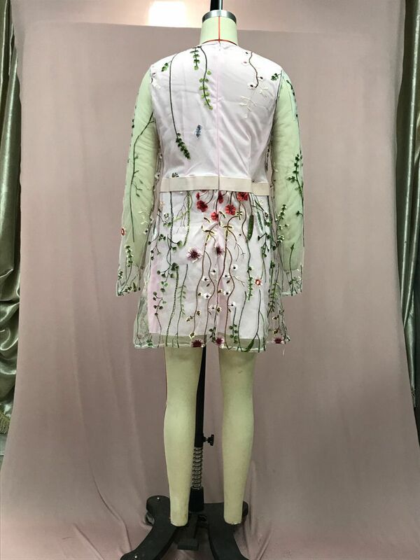BKLD Fashion gaun pesta wanita baru musim semi 2024 gaun pendek model Bohemian bordir bunga leher bulat lengan panjang