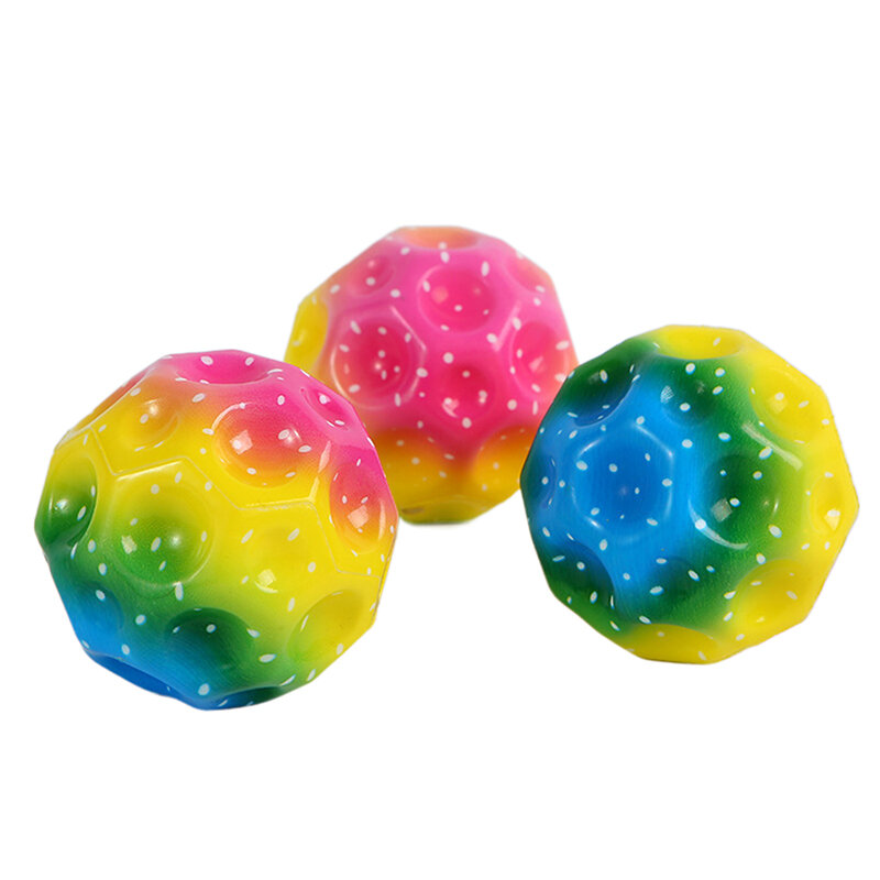 Nützliche Lochball weiche Hüpfball Anti-Fall Mondform poröse Hüpfball Kinder Indoor Spielzeug ergonomisches Design Gummi Bounce Ball