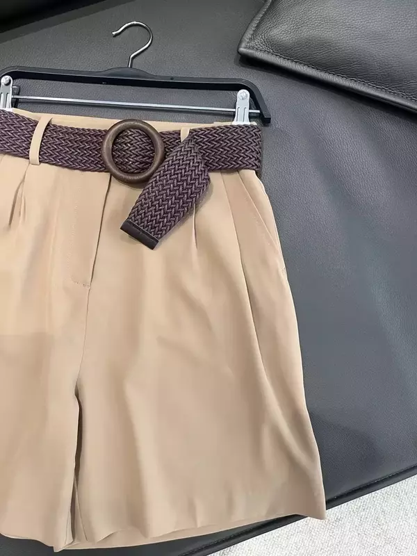 Calças curtas plissadas chiques de lazer com cinto para mulheres, cintura alta vintage, bolsos laterais, calças curtas femininas, novo, 2023