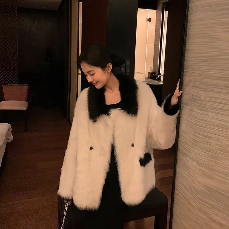 Cappotto invernale per donna 2023 New White Black Stitching con scollo a v cappotti di pelliccia di lana d'agnello femminile coreano Fashion Luxury Warm Short Jacket