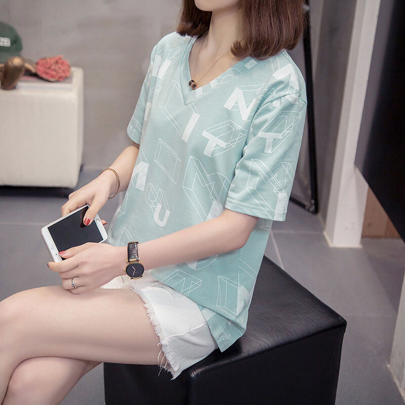 แฟชั่นเสื้อยืดคอวีแขนลำลองขาสั้นพิมพ์ลายตัวอักษรเสื้อผ้าผู้หญิง2024ฤดูร้อนใหม่เสื้อเกาหลีหลวมทั้งหมด