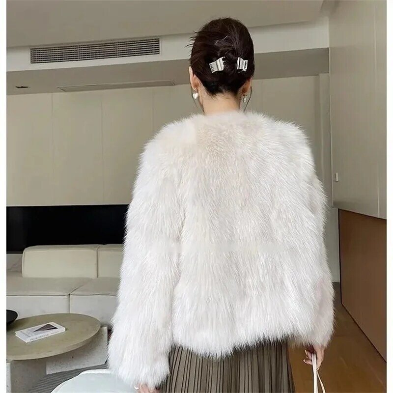 2023 Winter New Coat Female Imitation Fox Fur Spell Pipi Grass Thick Jacket Women Toka Korean Outwear Short Temperament Lady Top