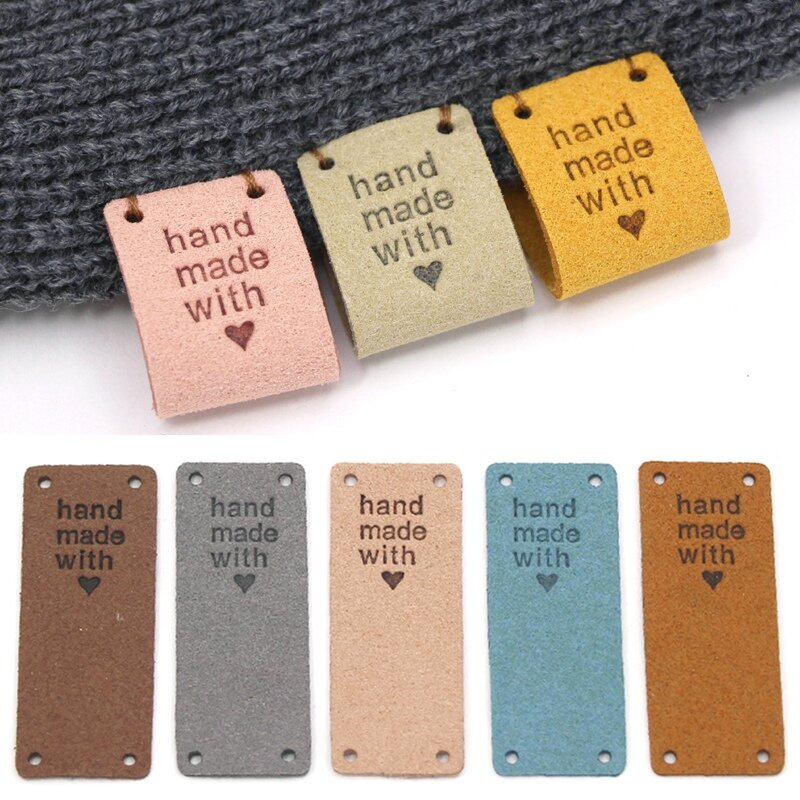 NEW-50Pcs handgemachte PU-Leder-Tags hand gefertigt mit Liebe Pu-Etiketten Kunstleder nähen auf Etiketten Verzierung Strick-Accessoires