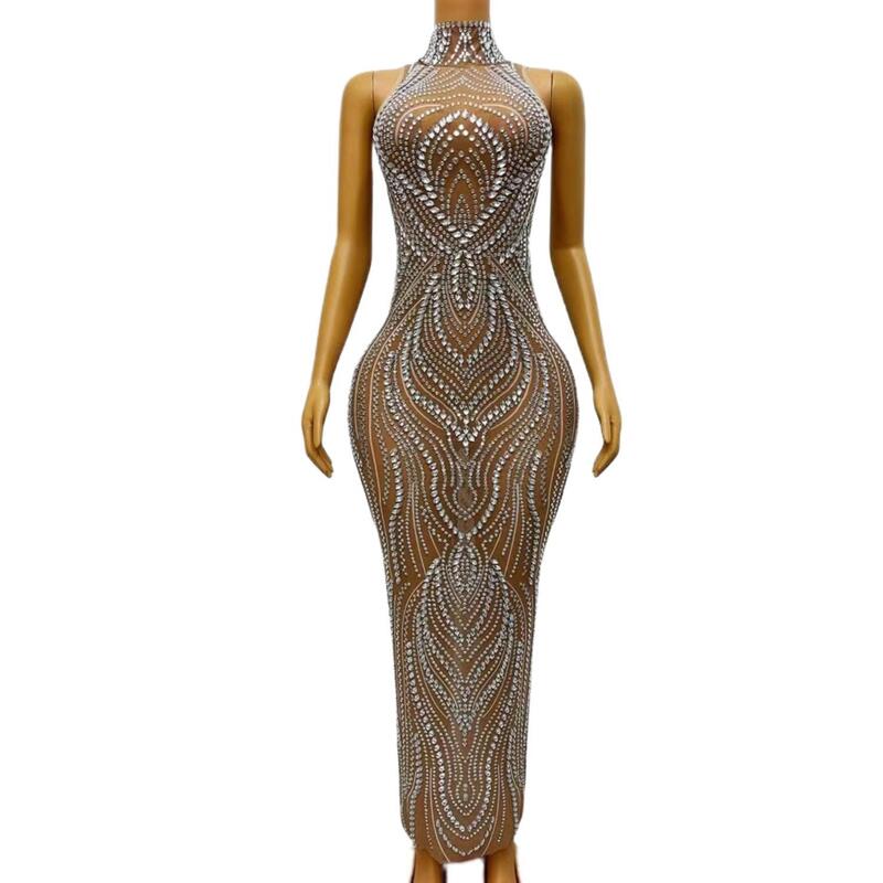 Liuxu-vestido largo brillante con diamantes de imitación plateados para mujer, traje elástico de malla desnuda transparente para Celebración de cumpleaños, 2024