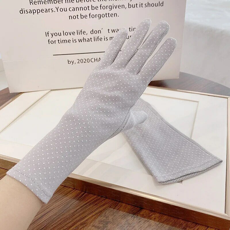 Женские хлопковые сетчатые дышащие перчатки в горошек для сенсорных экранов