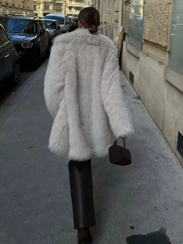 Luksusowy puszysty futrzany kurtka ze sztucznego futra dla kobiet z długim rękawem kudłaty płaszcz zimowy wysokiej jakości gruba ciepła płaszcz ze sztucznego futra odzież wierzchnia