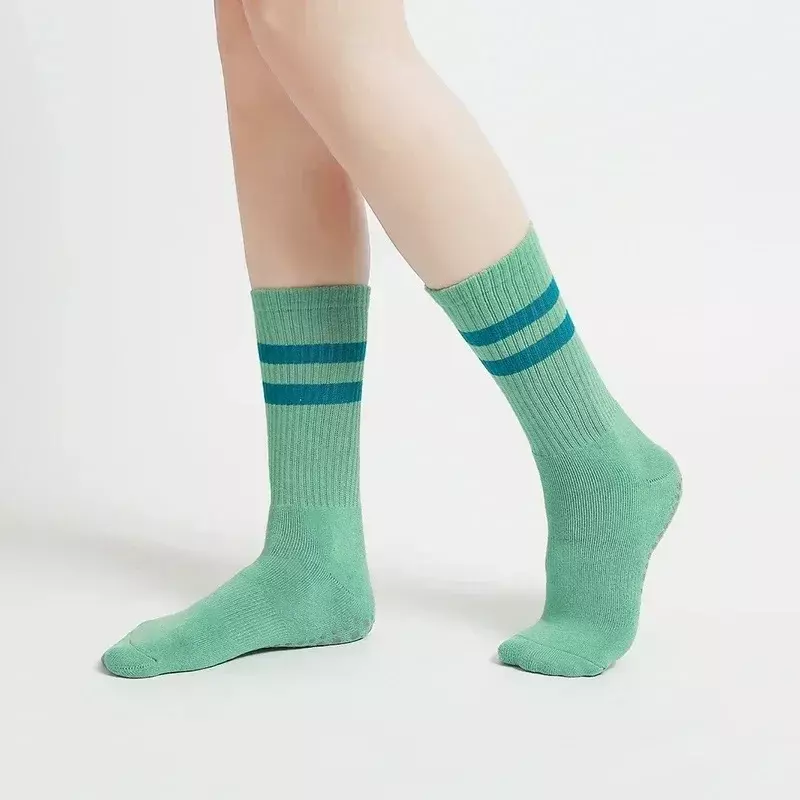 Calcetines de algodón de longitud media para mujer, medias deportivas antideslizantes de colores empalmados, Yoga, primavera y otoño, 2 pares