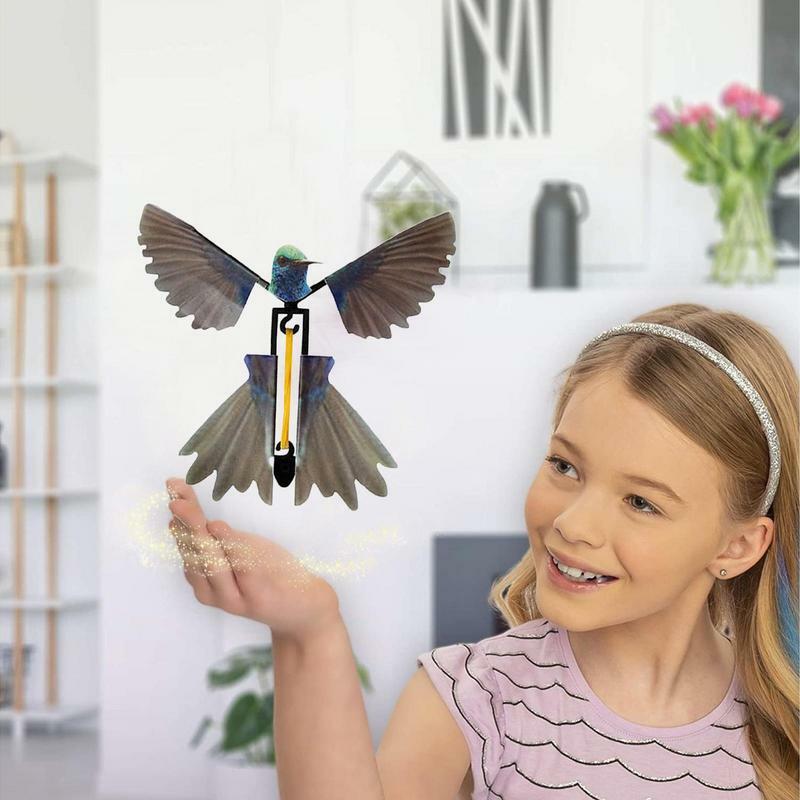 Hummingbird voando brinquedo mágico para vento-up cores diferentes estilos romance elásticos crianças simulação de fadas magia adereços presente para crianças