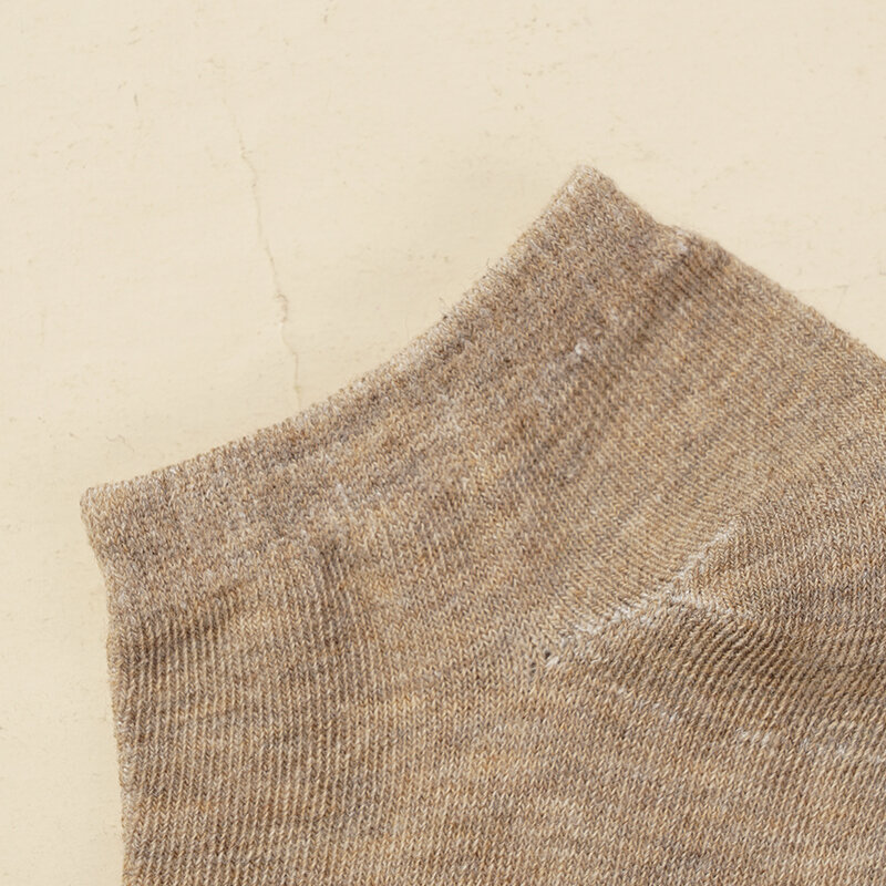 Hete Verkopende Nieuwe Lente Herfst Heren Sokken Lage Buis Effen Kleur Ademende Comfortabele Eenvoudige Mode Geschenken Mannelijke Enkelsokken
