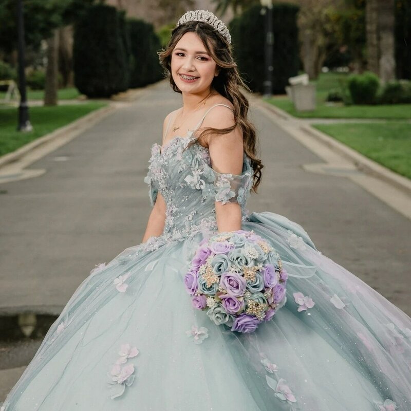 Scollo a v senza spalline Quinceanrra abiti da ballo Glitter 3D Flower Princess Long Popular Bow Sweet 16 Dress Vestidos