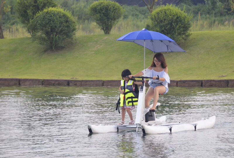 High Quality Drop Stitch Pvc Water Bikes Inflatable Banana Tubes Floating Water Bike Pedal Boats Bikes