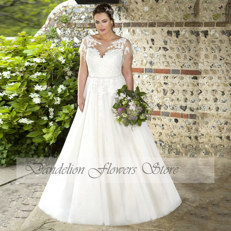 Платье Свадебное ТРАПЕЦИЕВИДНОЕ с круглым вырезом и короткими рукавами