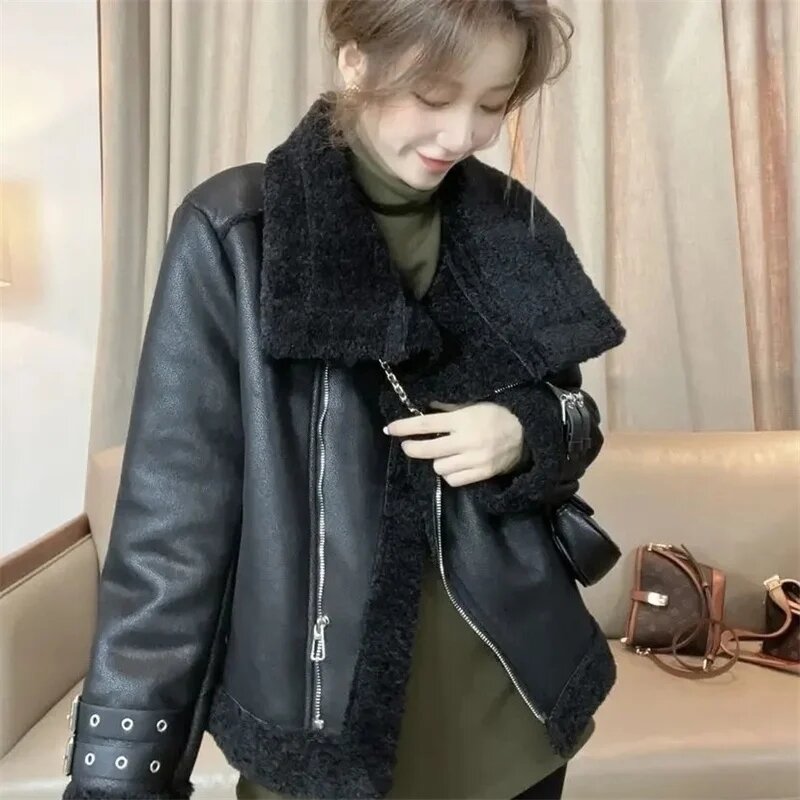 Jaqueta de pelúcia pequena estilo fragrância feminina grossa, casaco de pele curta, roupa feminina de motocicleta, nova, primavera, outono 2022