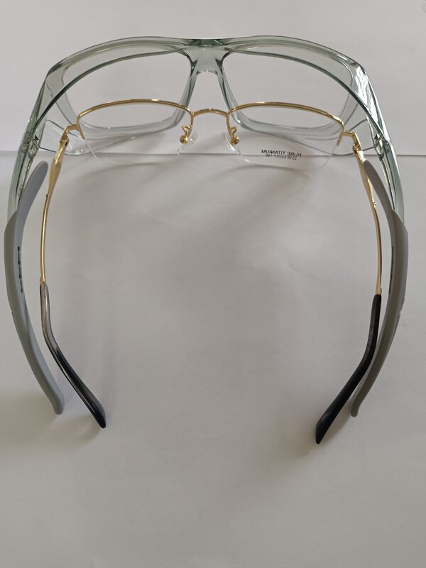 CT room protective glasses X-ray protective lead glasses can be overlaid on prescription glasses, lead glass glasses