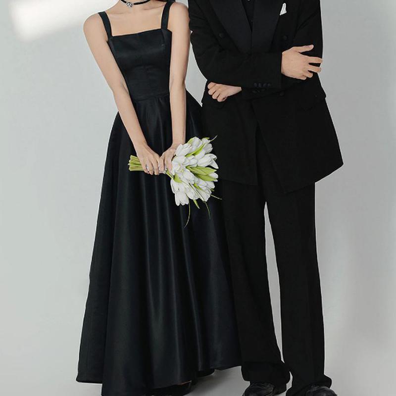 Proste paski Spaghetti suknie ślubne panny młode czarne wygodne satynowe koreański ślub sukienki klasyczne kwadratowy kołnierzyk długie sukienki