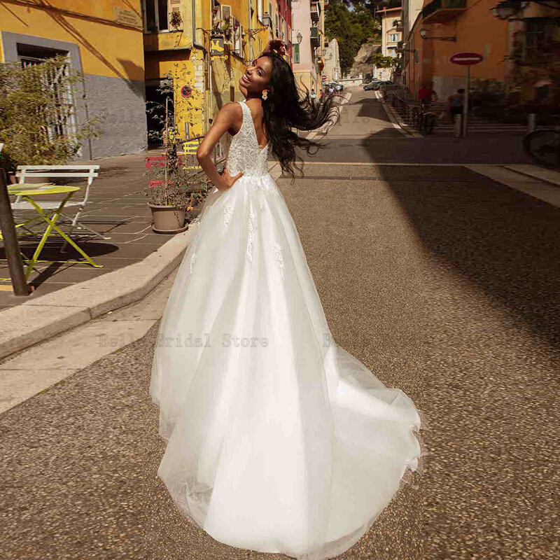 Vestidos de casamento elegantes 2023 vestidos de noiva de cinta de espaguete a linha apliques de renda trem de varredura tule feito sob encomenda