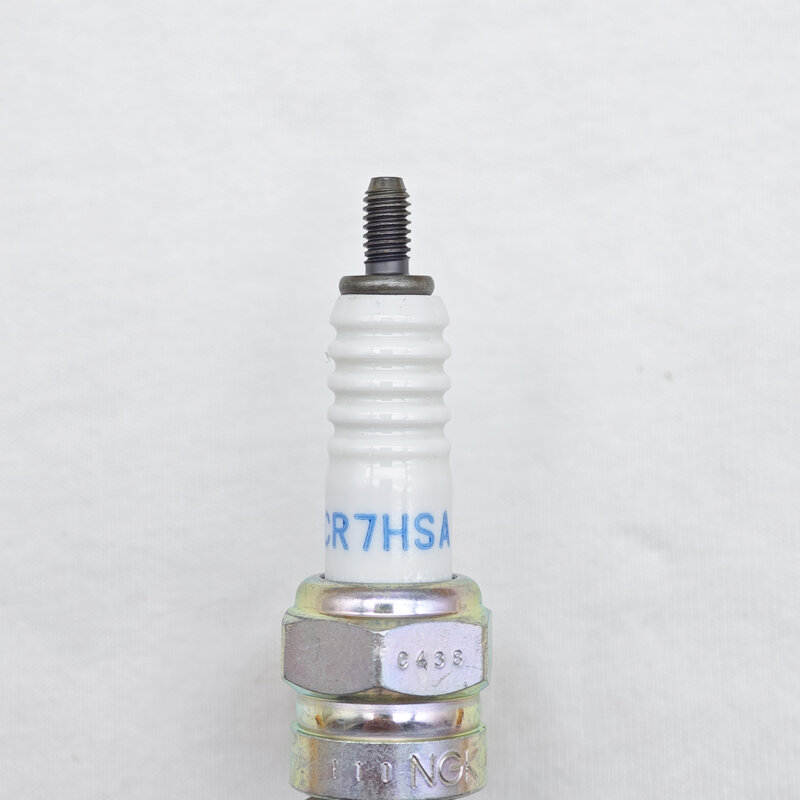 1pcs Original NGK Spark Plug CR7HSA #4549 For CBT125 Haomai GY6 Ghost Fire Fuxi Qiaoge