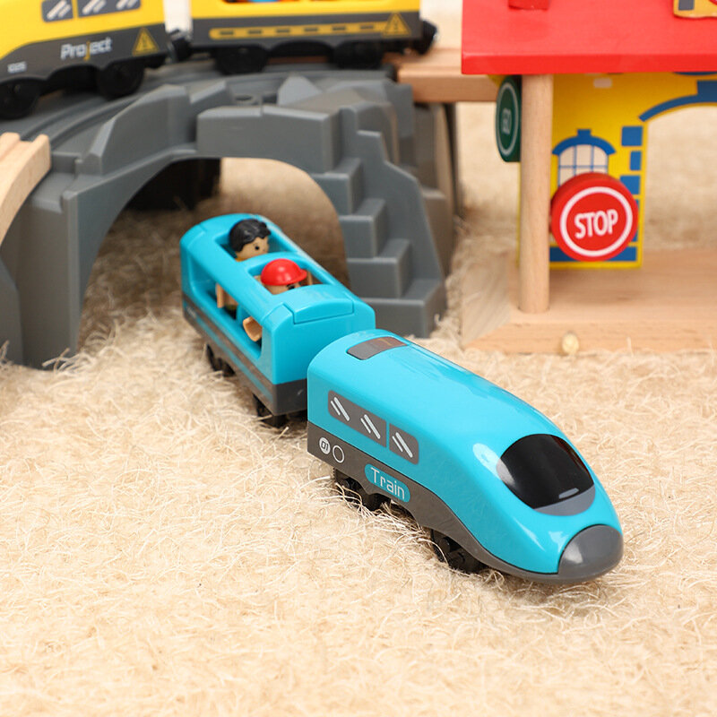 Trem elétrico brinquedos trilha ferroviária veículo locomotiva de som magnético transporte apto para todos os tipos de madeira brinquedos trilha para crianças
