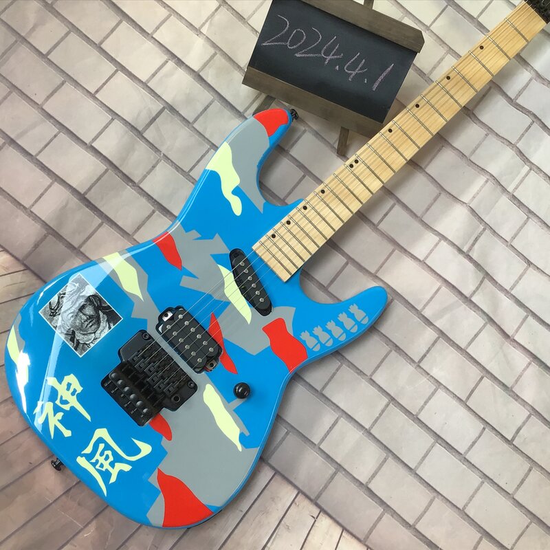 Kostenloser Versand E-Gitarre auf Lager 6-saitige blaue E-Gitarren schwarze Hardware-Gitarre Gitarre
