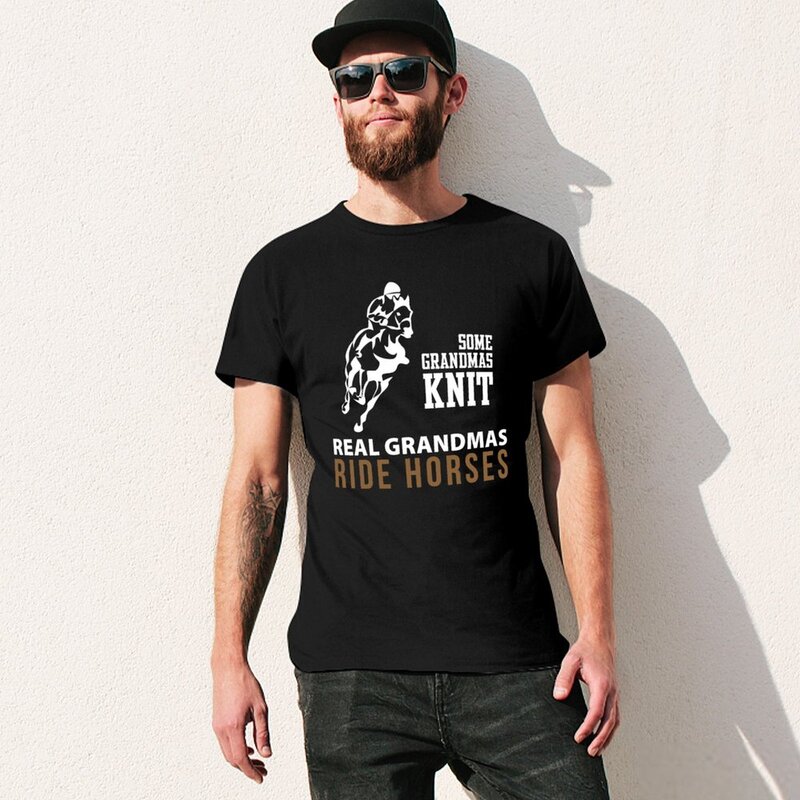 Camiseta de punto para hombres, ropa bonita de anime, con estampado de caballos de Paseo de las abuelas reales