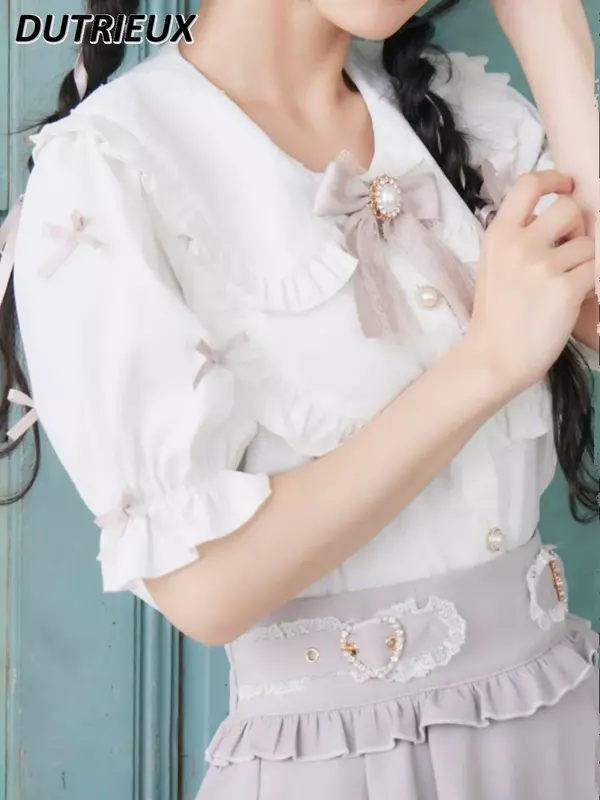 Kemeja wanita manis lucu kerah boneka atasan modis kasual blus wanita nyaman gaya Jepang Musim Panas 2024 Atasan Wanita