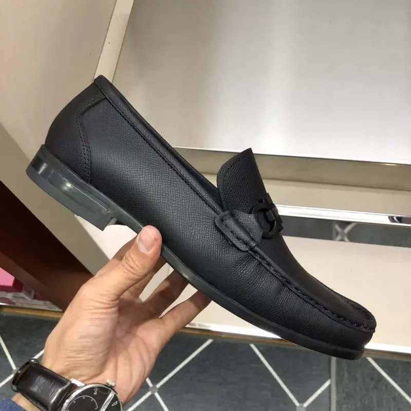2024 Grandioso Loafer Summer Mens Comfortable Flats Leather Casual Dress shoes Designer Black Original Cowhide Zapatos De Hombre