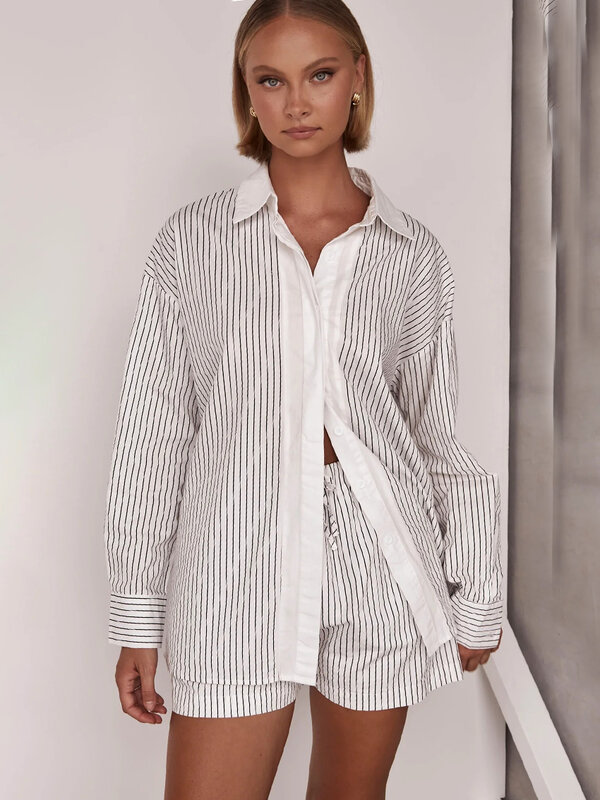 Marthaqiqi-Pijama informal a rayas para mujer, camisones de manga larga con cuello vuelto, pantalones cortos sueltos, ropa de dormir para el hogar