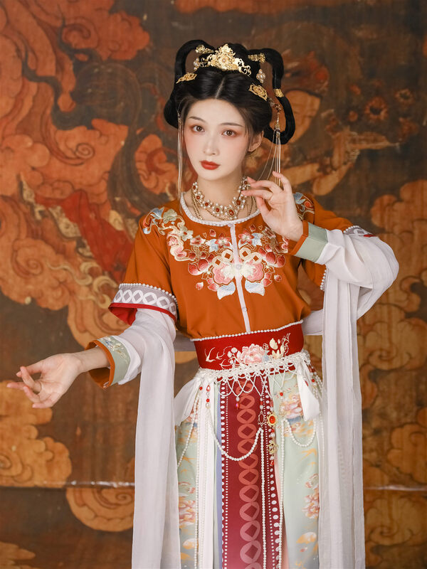 여성용 중국 전통 의상, 빨강 및 파랑 한푸, 한족 요소, 일상 개선, 둔황 스타일, 시닉 코스프레