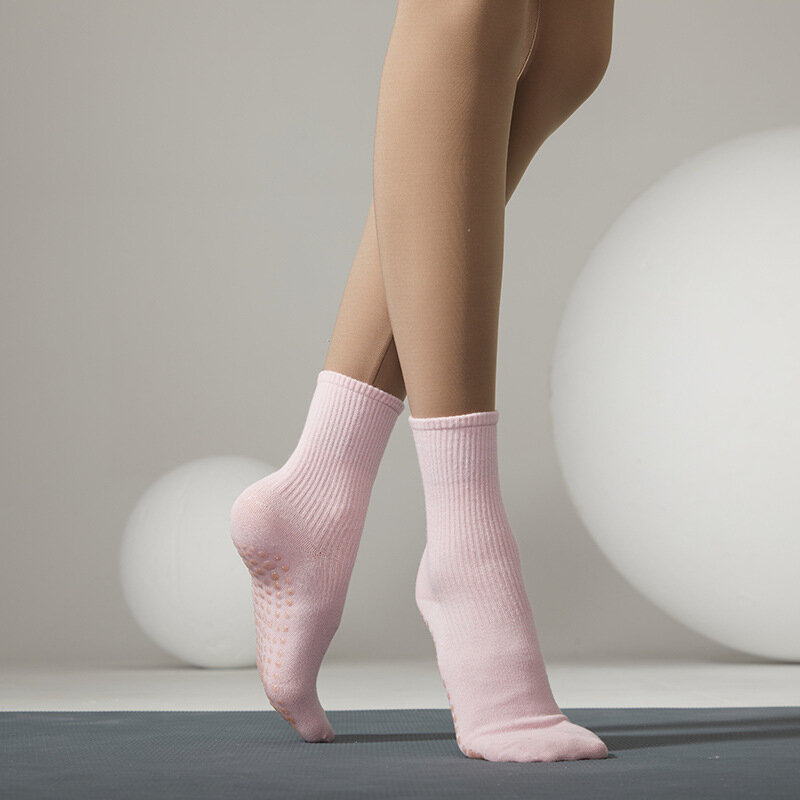 Calcetines antideslizantes profesionales para mujer, medias deportivas de silicona, transpirables, de algodón, para Fitness, gimnasio y Pilates, Color sólido