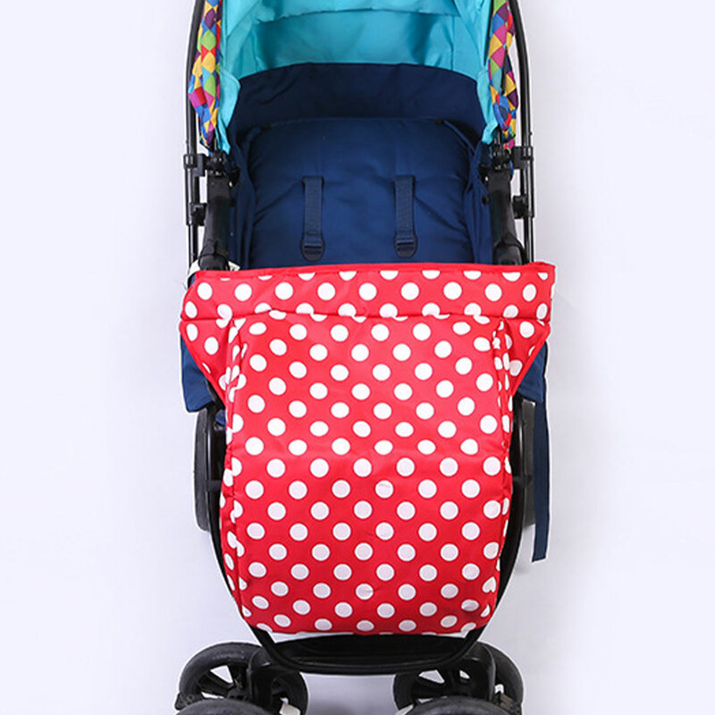 赤ちゃんのための柔らかく快適なバギーシートクッション、複数のつま先、居心地の良い