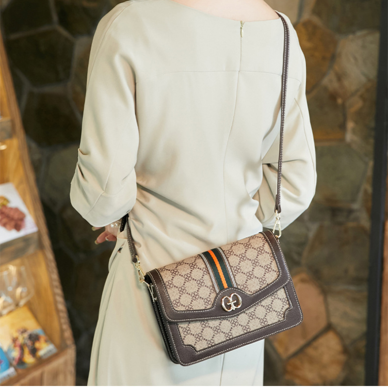 Bolso de hombro clásico para mujer, bolsa de mensajero portátil con estampado de lujo, marca elegante, 2023