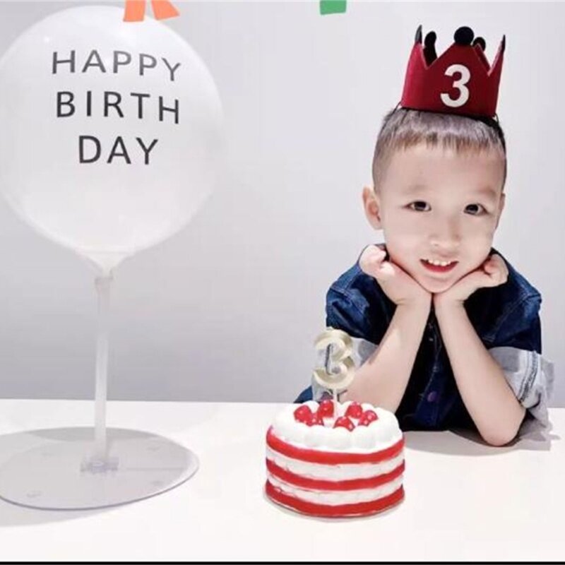 Bộ đạo cụ chụp ảnh trẻ bằng bông có trang trí sinh nhật bằng số