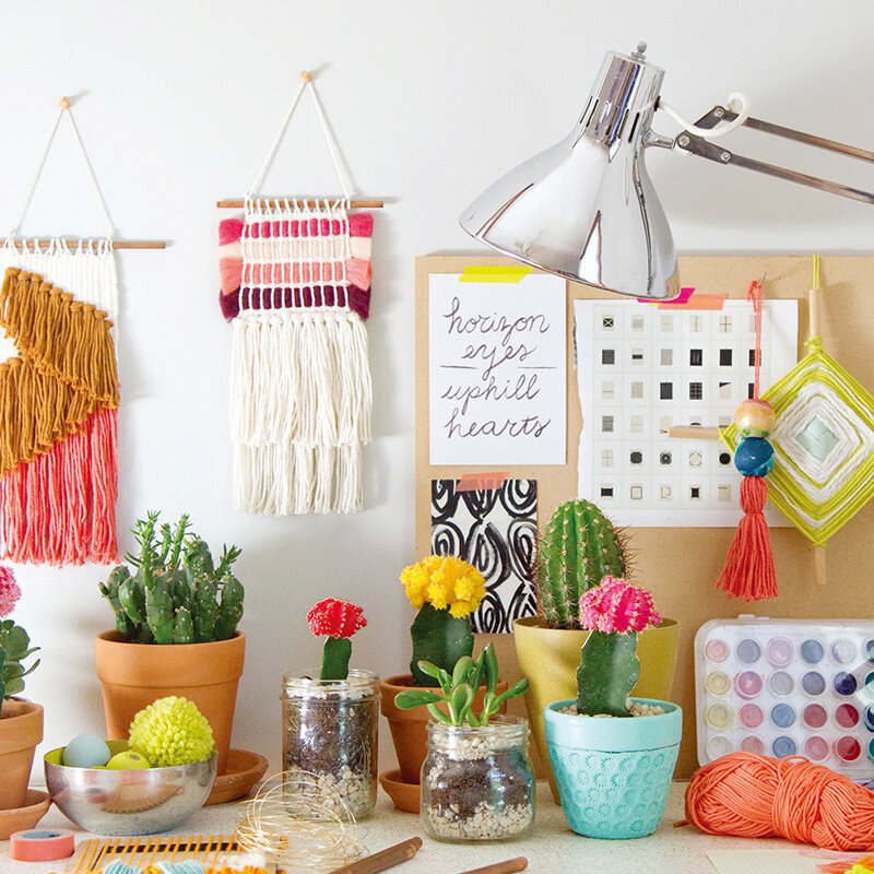Modern Fiber Art DIY Woven Knitting Book Inspiration and Instruction for Handmade Wall Hangings,Rugs,Pillows