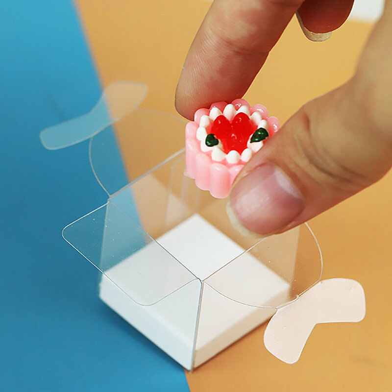 2Pcs Mini scatola di torta trasparente vuota scatola di imballaggio per Dessert di simulazione della casa delle bambole per 1:12 1:6 accessori per la casa delle bambole giochi di imitazione