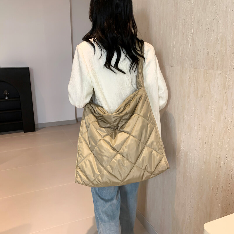 HISUELY 2024 Fashion Simple Women borsa a tracolla trapuntata borsa a tracolla leggera borsa a tracolla in Nylon borse da lavoro di grande capacità