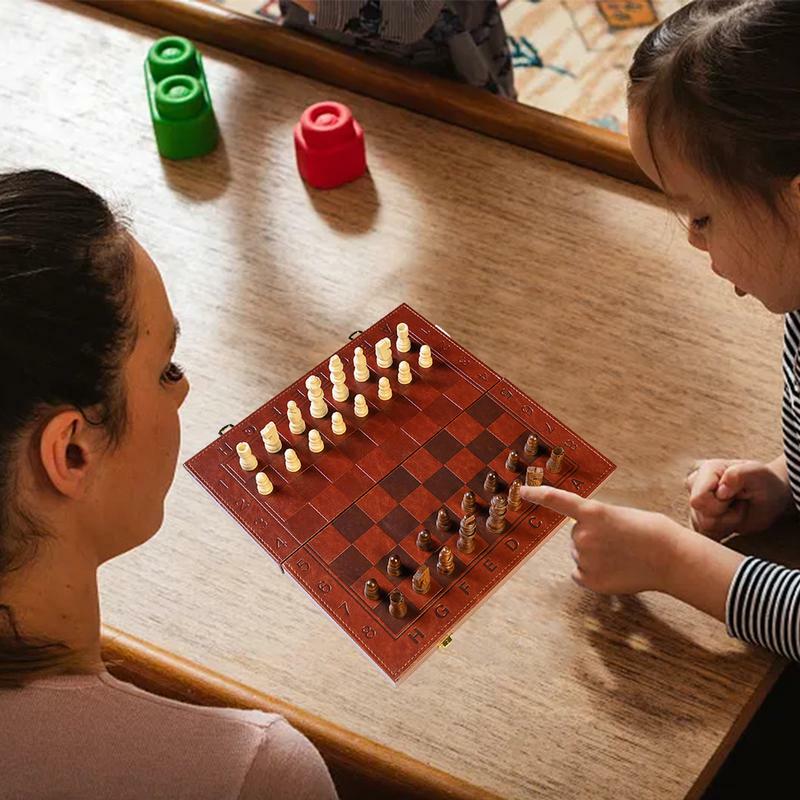 لوح شطرنج محمول من الخشب الصلب للبالغين ، مجموعة شطرنج قابلة للطي ، لعبة شطرنج قابلة للطي ، ألعاب استراتيجية عائلية