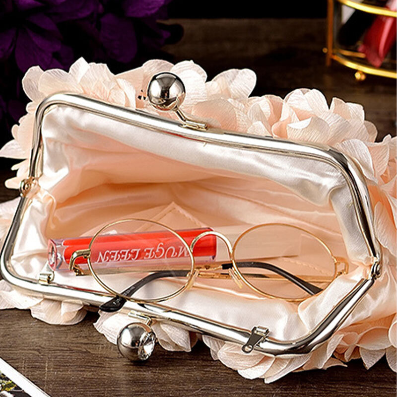 Piccola borsa floreale in raso borse di marca di lusso per le donne Trend 2024 borsa a tracolla a catena con pochette da sera per matrimonio da sposa