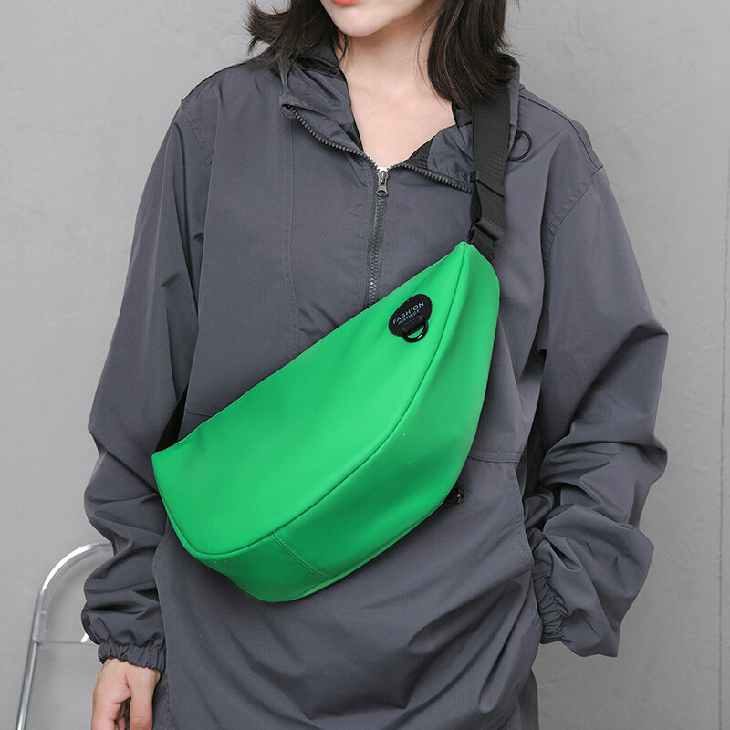 Moda Peito Bag para Homens e Mulheres Casual Shoulder Bag Trendy Unisex Crossbody Bag Trendy Marca Mensagem Bag Diário Comuting Bag