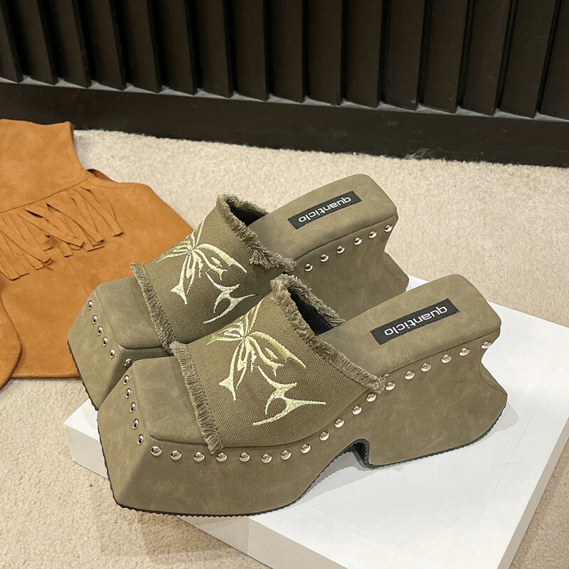 New Platform Sandals for Women Denim Butterfly Fashion Metal Design Fashion Rivet Slip on Punk Sandal Shoes Designer Sandals