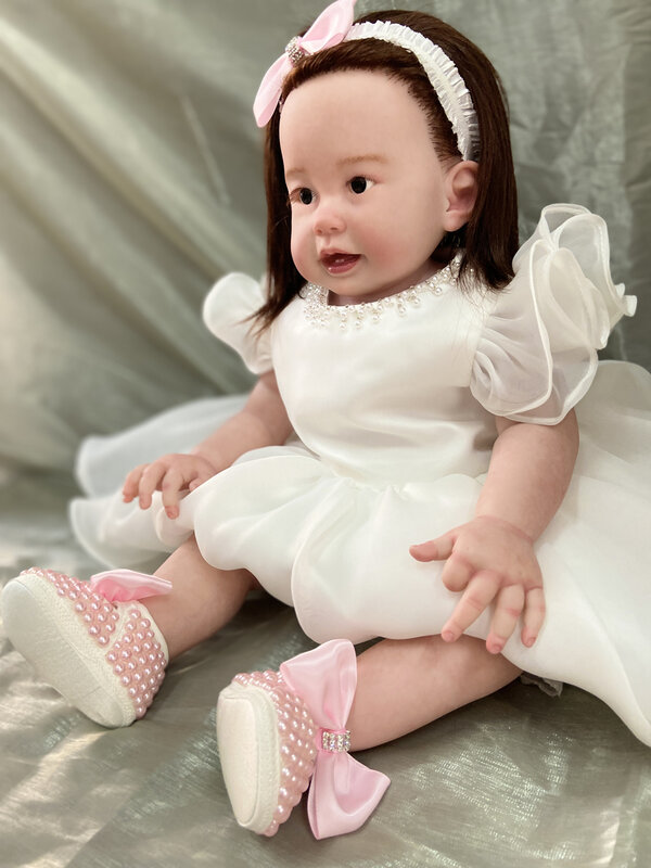 ドルリング-女の赤ちゃんの靴とヘッドバンドのおしゃぶりセット,柔らかいゴム製のスリッパ,0〜1歳のデザイナービーズのギフトセット