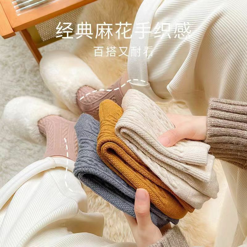 Kaus kaki tabung modis untuk wanita, kaus kaki deodoran warna polos bersirkulasi udara serbaguna musim gugur dan musim dingin untuk wanita