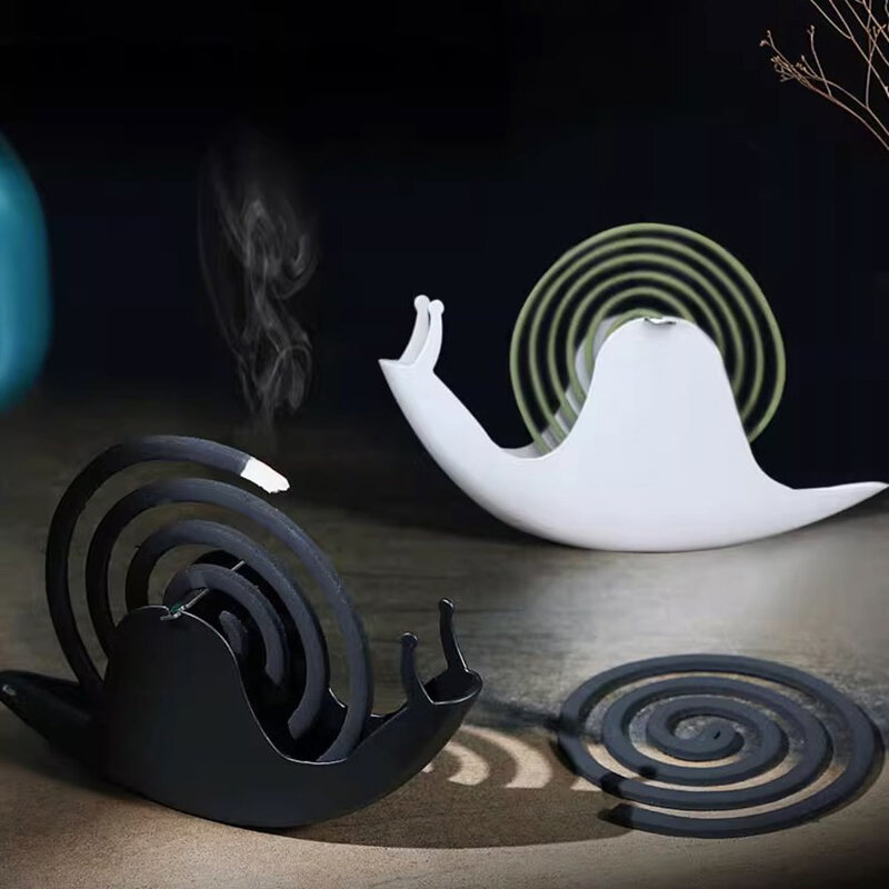 Cute Snail Mosquito Coil Holder Retro Wrought Iron Metal Stand Ornament For Home Bedroom Office Decoration Shelf