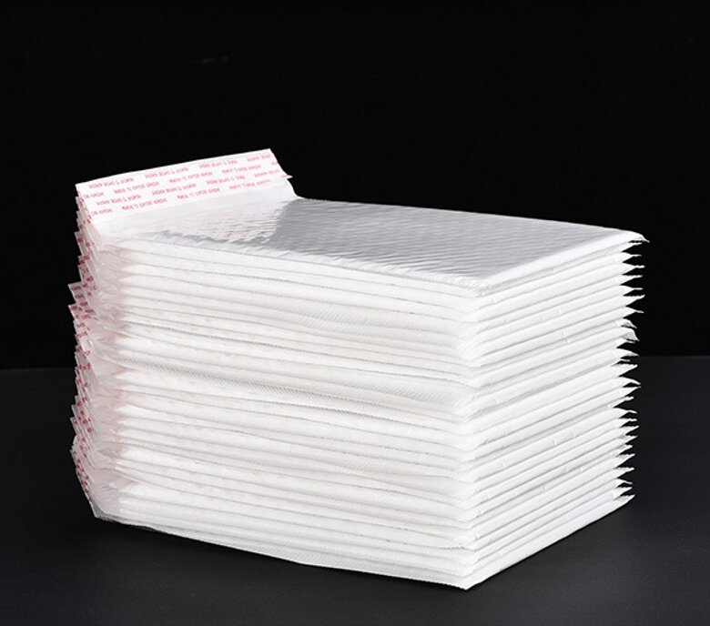 Stoß feste weiße Schaum Umschlag Tasche selbst dichtende gepolsterte Mail Bubble Bag Perle Film Büro Versand Verpackung Paket