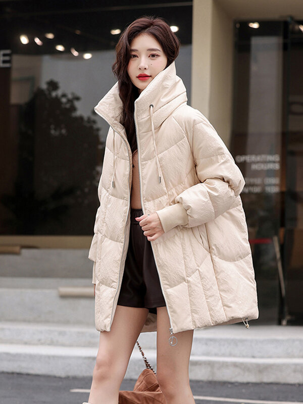 Nueva Mujer de invierno de gran tamaño de cuero de Down Coat Moda Casual Stand Collar Medio Largo Suelto Chaqueta de piel de oveja de Down Cuero Split
