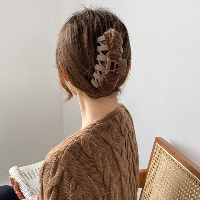 Pinza para el pelo con forma de flor para mujer, accesorio para el cabello, color marrón, Beige, geométrico, elegante, a la moda